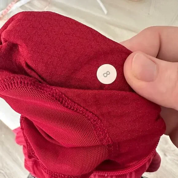 Lululemon Think Fast Pullover cranberry sweatshirt hoodie sweater size 8 - Picture 8 of 12